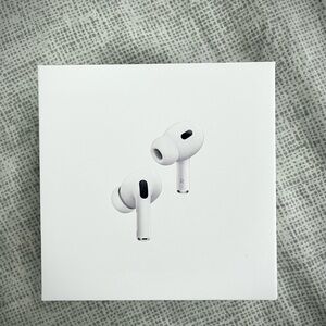 Apple AirPods Pro 2nd Gen with MagSafe case and Active Noise Cancellation